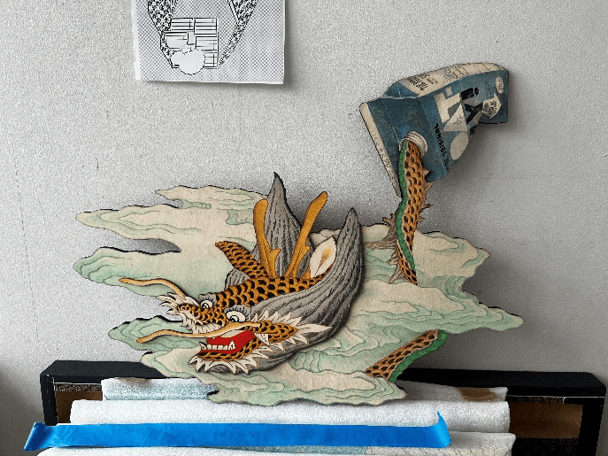 안성민의 Oatly Dragon, 나무판에 채색, 58.5x68.5cm, 2024