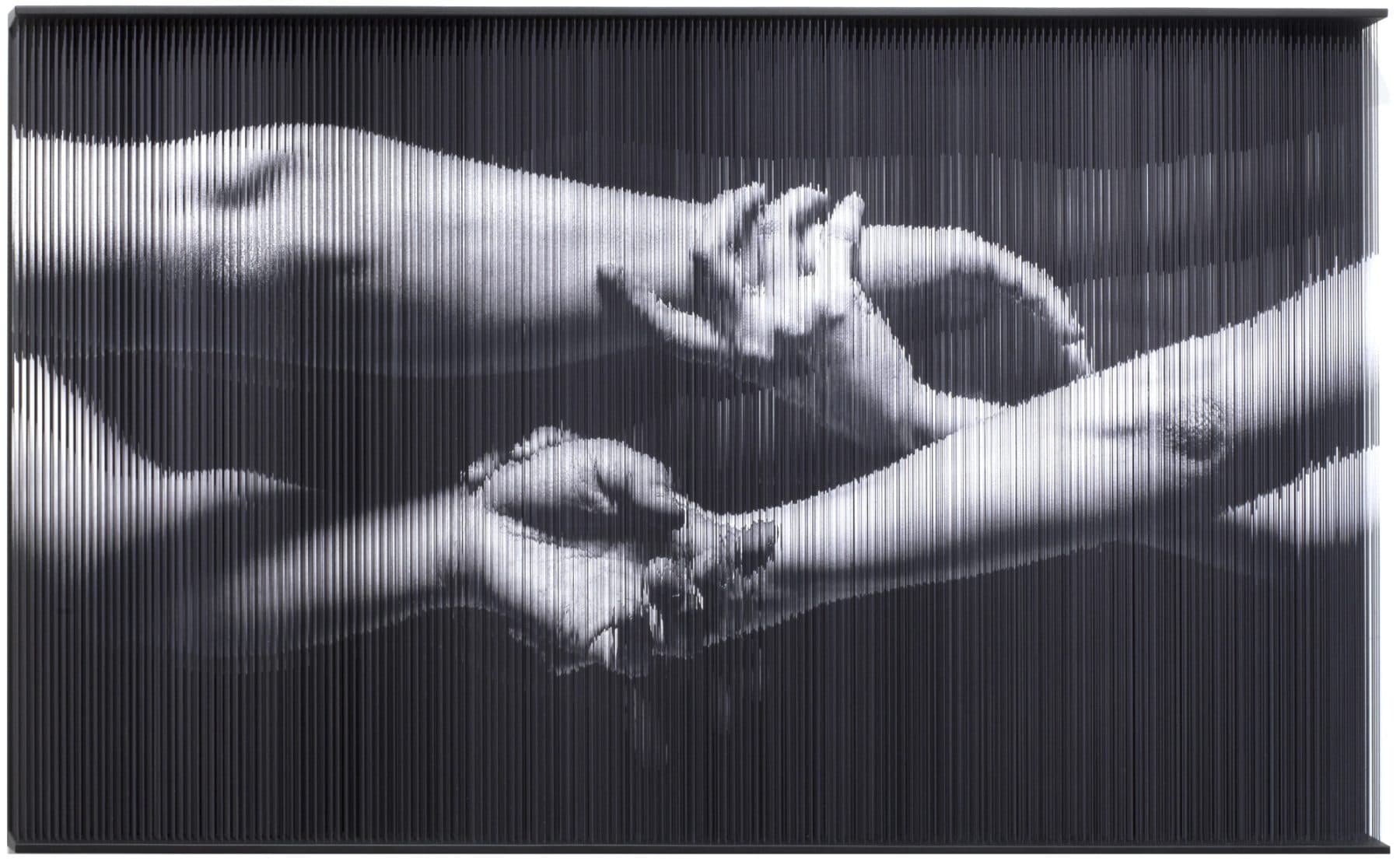 홍성철의 String_hands_0325, mixed media, 200x112x13cm, 2014