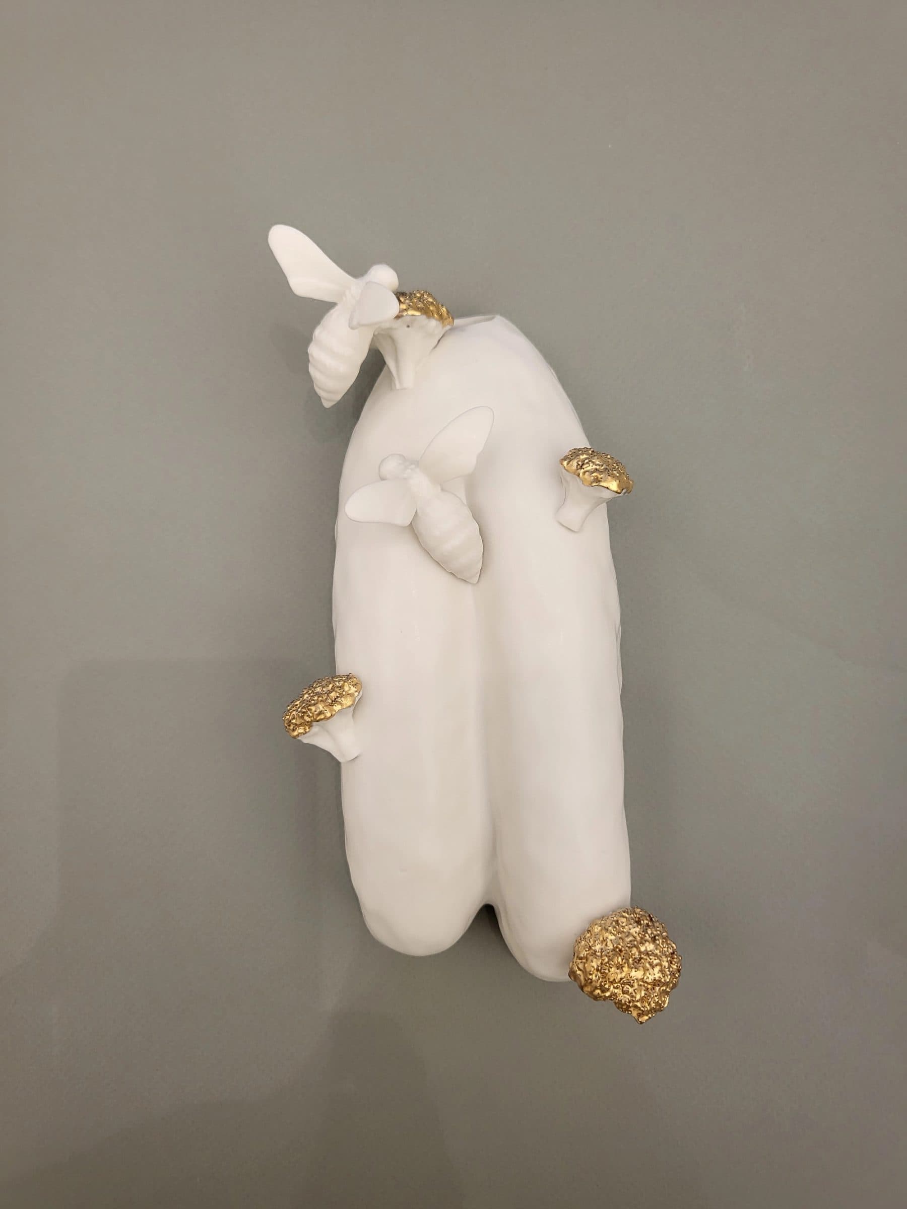 꿀벌wvp1, ceramic & gold, 2024